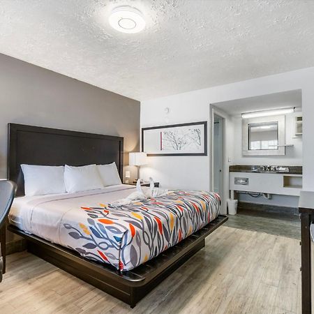 Budgetel Inns & Suites Augusta Downtown 706-945-1238 מראה חיצוני תמונה