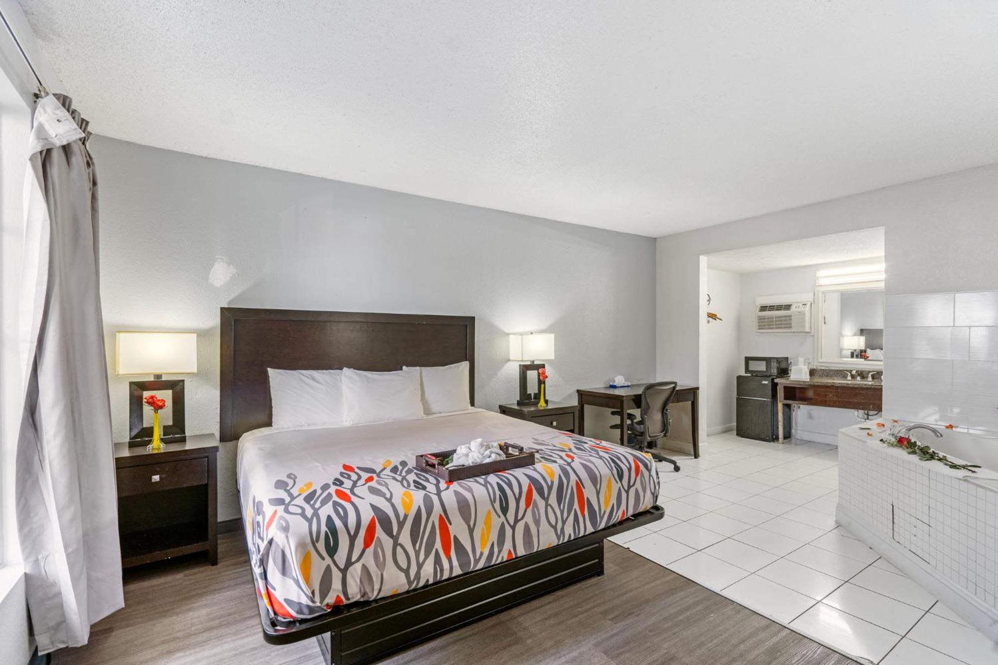 Budgetel Inns & Suites Augusta Downtown 706-945-1238 מראה חיצוני תמונה