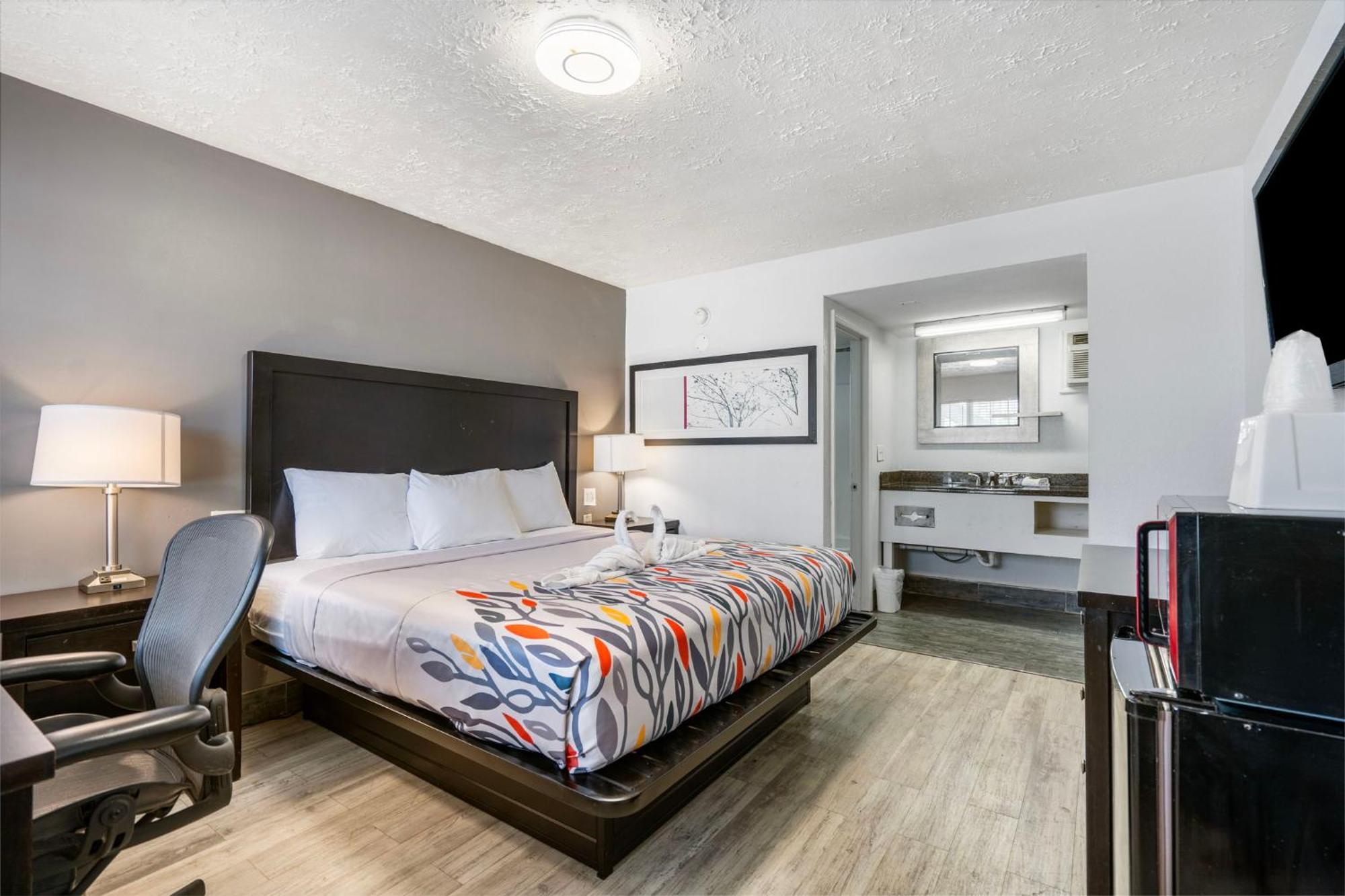 Budgetel Inns & Suites Augusta Downtown 706-945-1238 מראה חיצוני תמונה