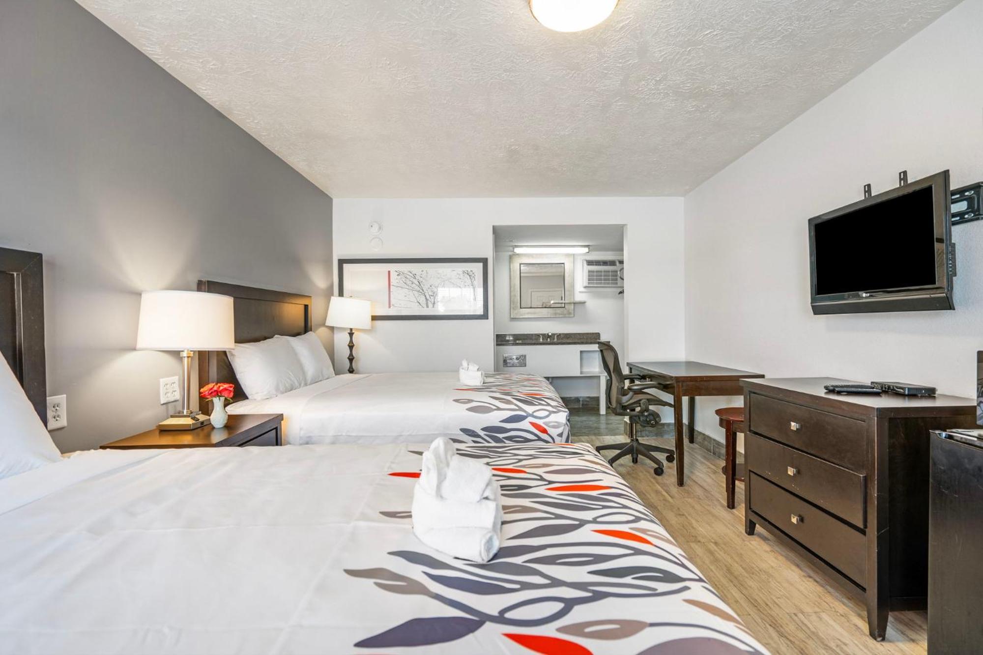 Budgetel Inns & Suites Augusta Downtown 706-945-1238 מראה חיצוני תמונה
