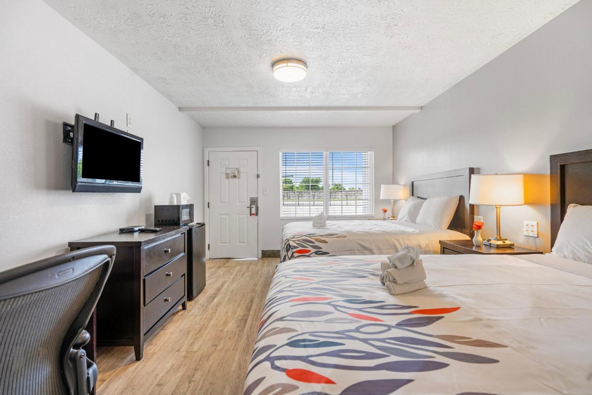 Budgetel Inns & Suites Augusta Downtown 706-945-1238 מראה חיצוני תמונה