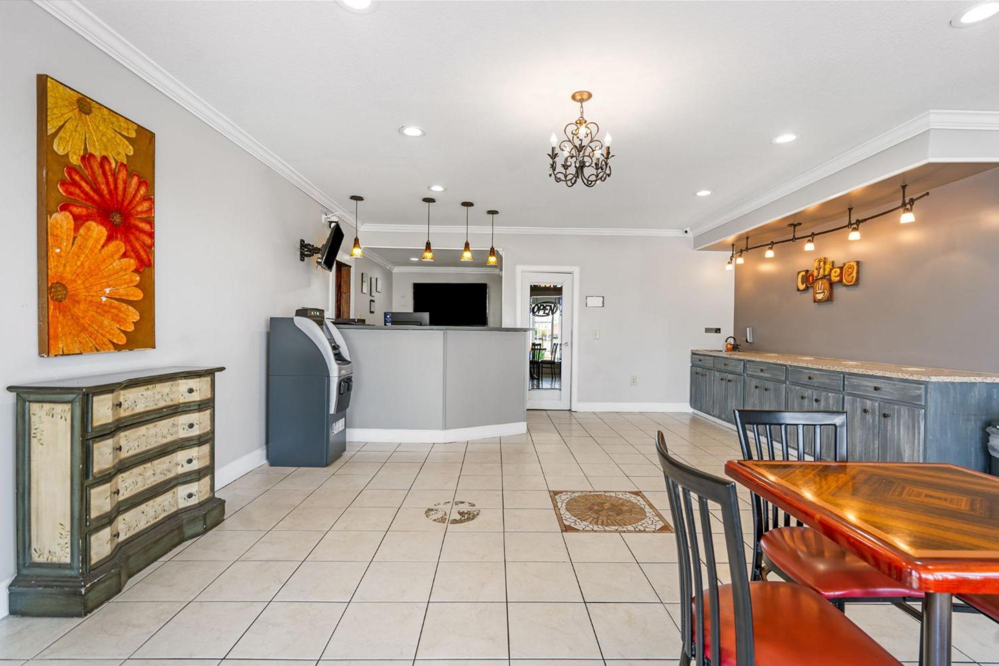 Budgetel Inns & Suites Augusta Downtown 706-945-1238 מראה חיצוני תמונה