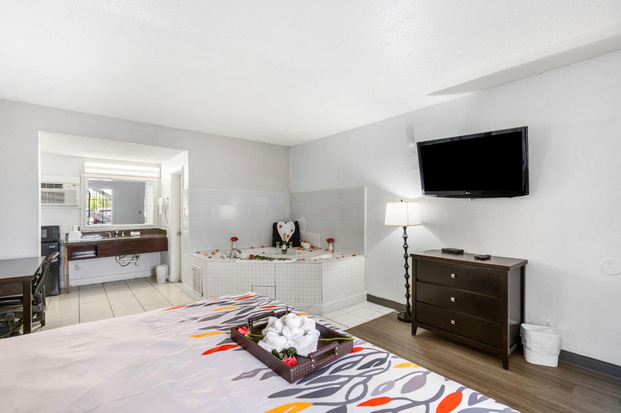 Budgetel Inns & Suites Augusta Downtown 706-945-1238 מראה חיצוני תמונה